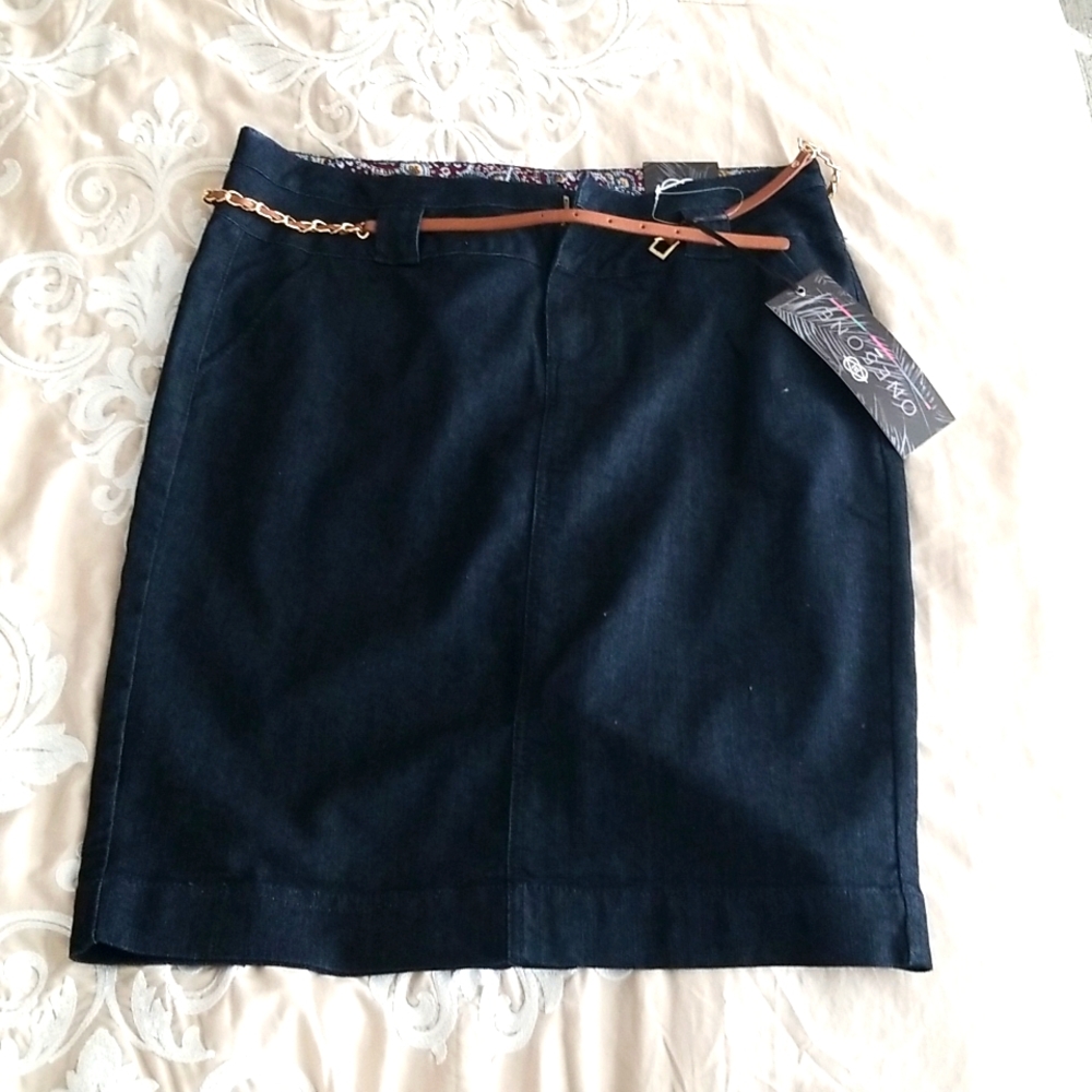 Denim skirt size L w light brown/gold chain belt
